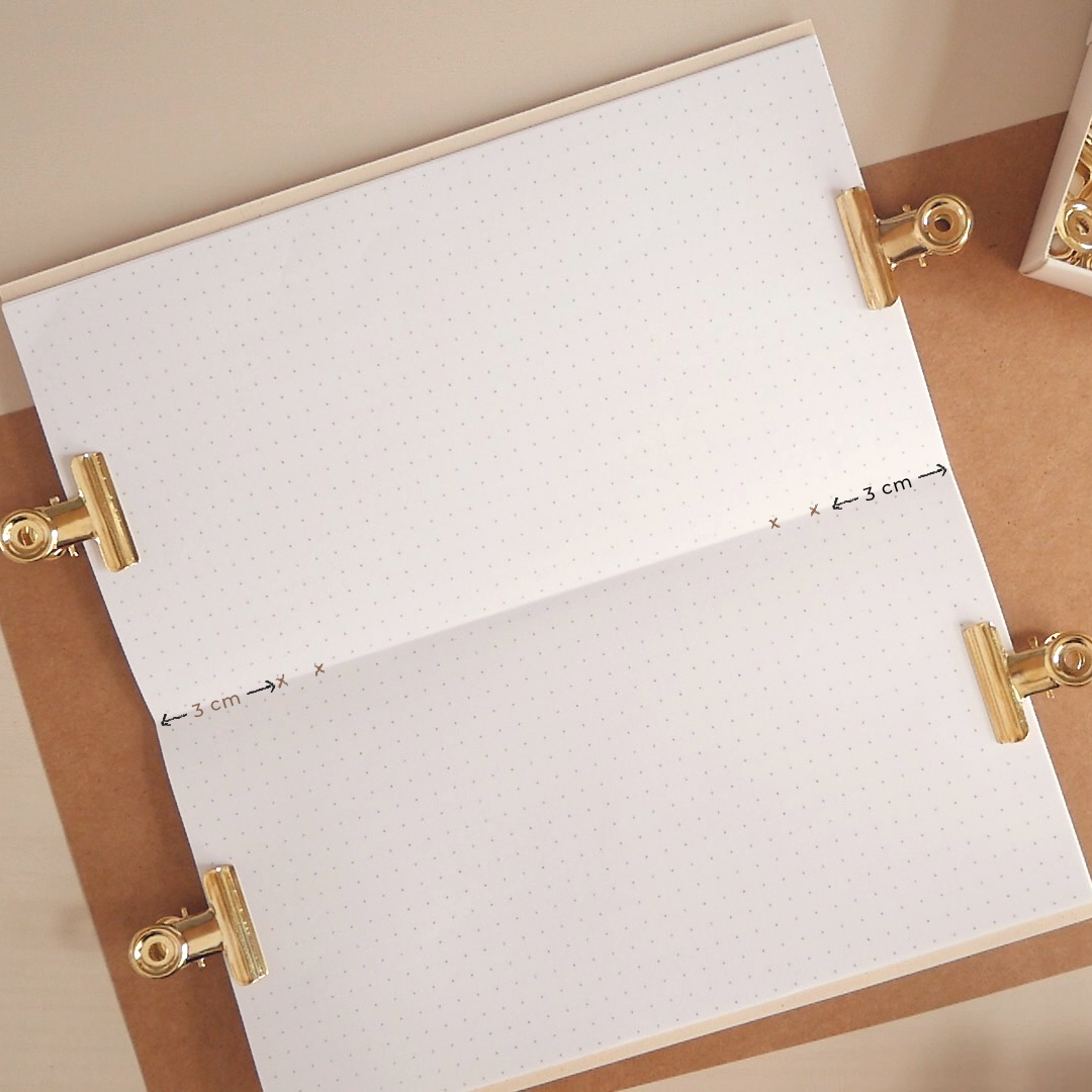 DIY Traveler's Notebook Tutorial (Free Dot Grid Template!) ⋆ HAY studio